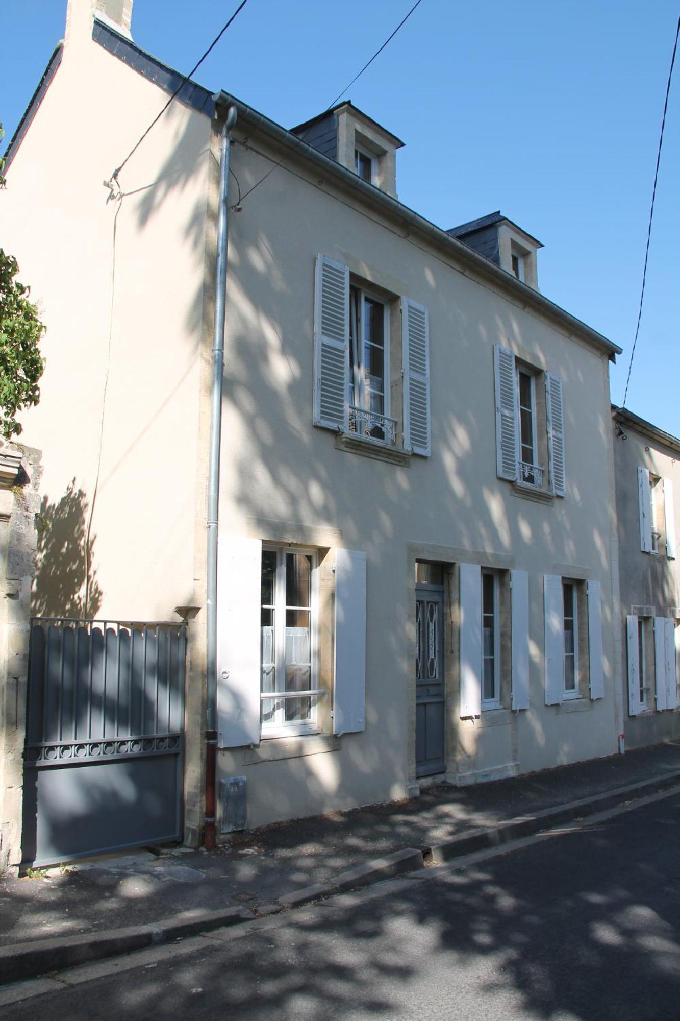 Les Lilas De Bellefontaine Bayeux Exterior photo